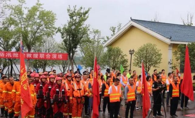 高新区淅河镇结合构造防汛抢险救济综合练习练习|筑牢主汛期宁静樊篱